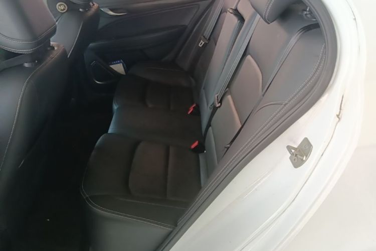 GEELY Emgrand 2018 #17 GEELY Emgrand 2018 car image #17