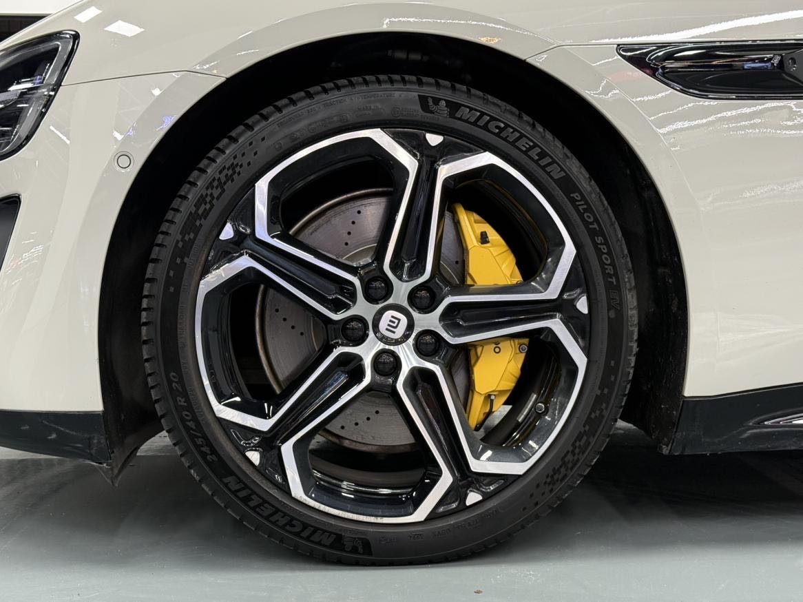 2024 immagine di auto #9