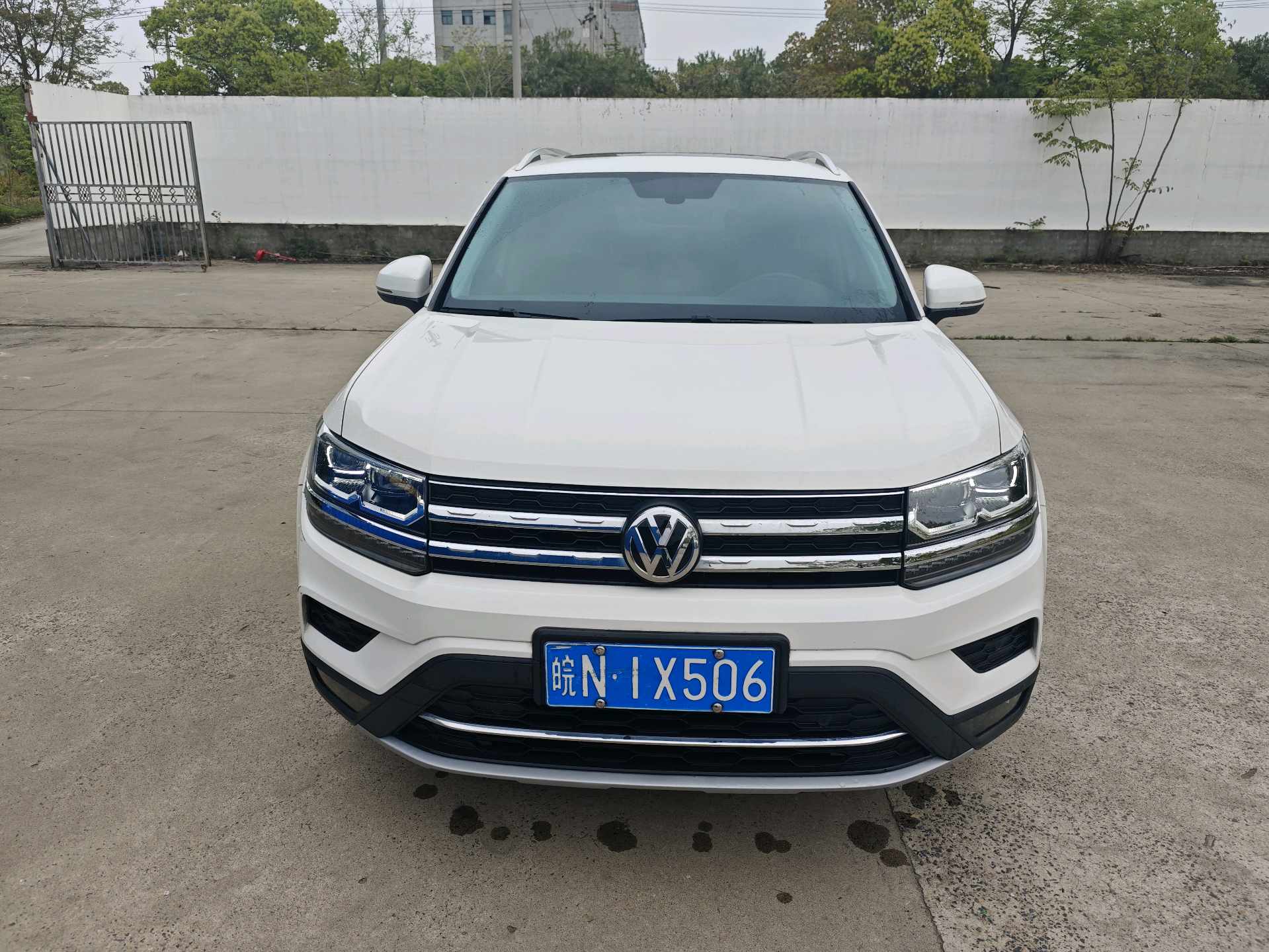 Volkswagen Tharu 2019 car image #2