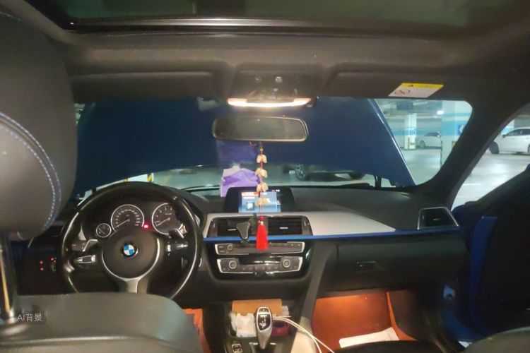 BMW 3 Series 2019 immagine di auto #20