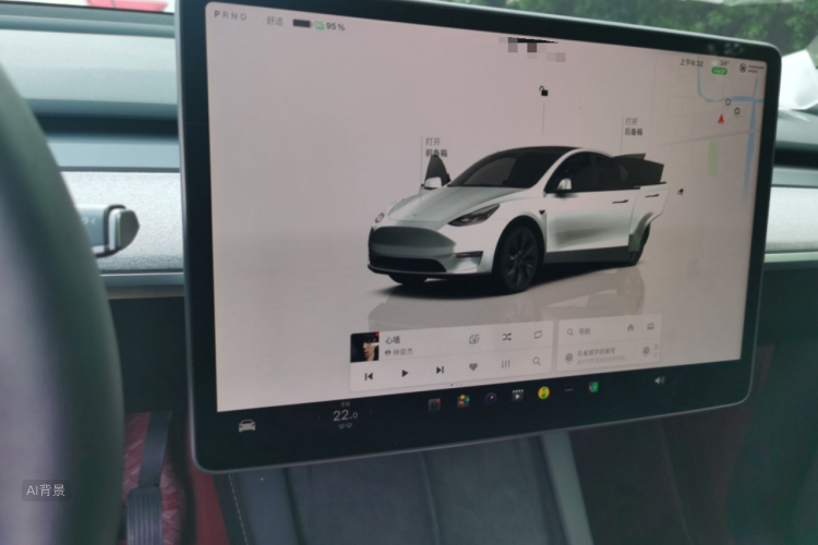 Tesla Model Y 2024 immagine di auto #13
