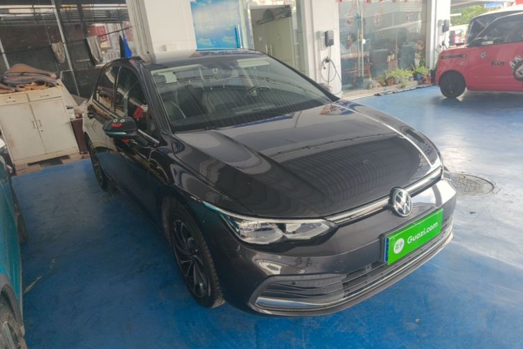 Volkswagen Golf 2022 car image #4