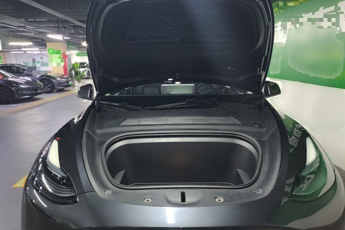 Tesla Model Y 2024 #11 Tesla Model Y 2024 car image #11