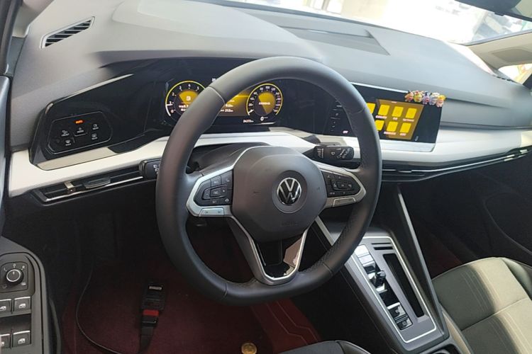 Volkswagen Golf 2022 #10 Volkswagen Golf 2022 car image #10
