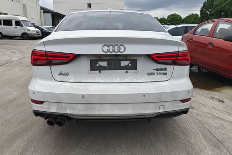 Audi A3 2018 car image #6