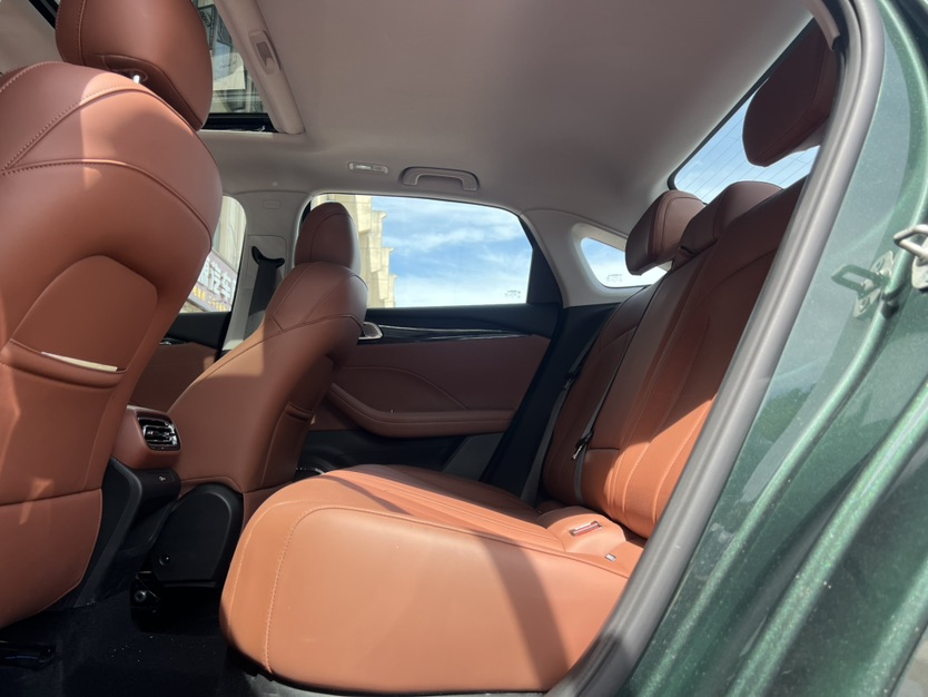 GEELY Emgrand 2025 car image #6