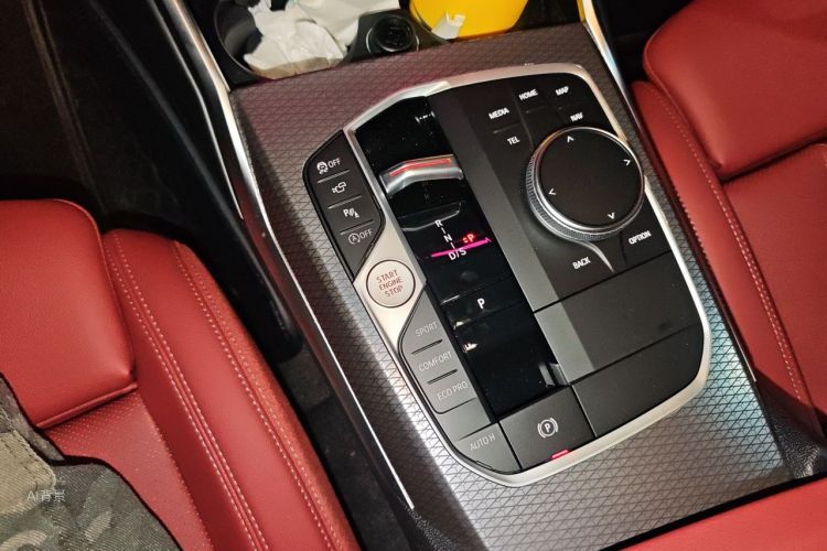 BMW 3 Series 2025 car image #16