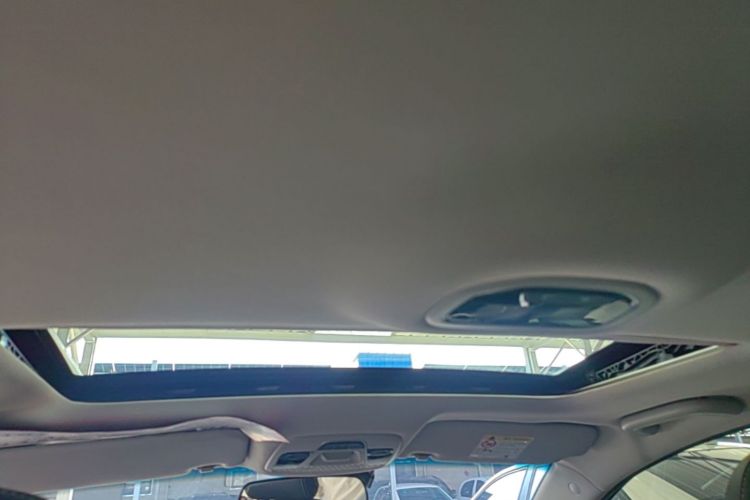 GEELY Emgrand 2019 #18 GEELY Emgrand 2019 car image #18