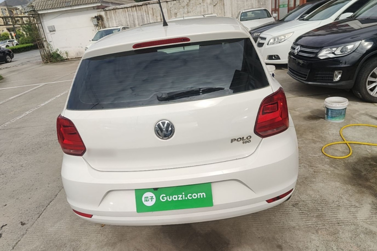 Volkswagen Polo 2018 car image #6