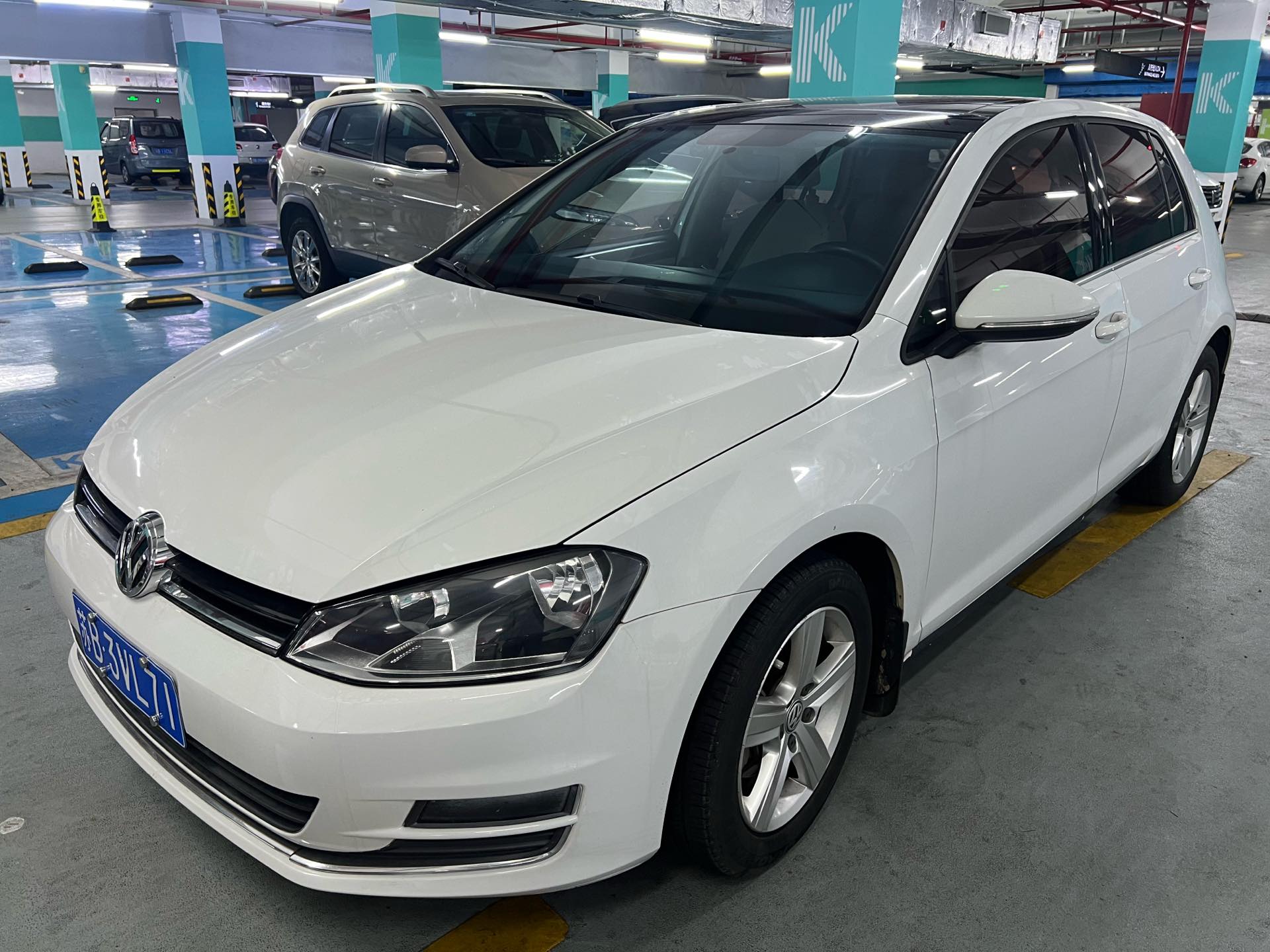 Volkswagen Golf 2015 Volkswagen Golf 2015 car image