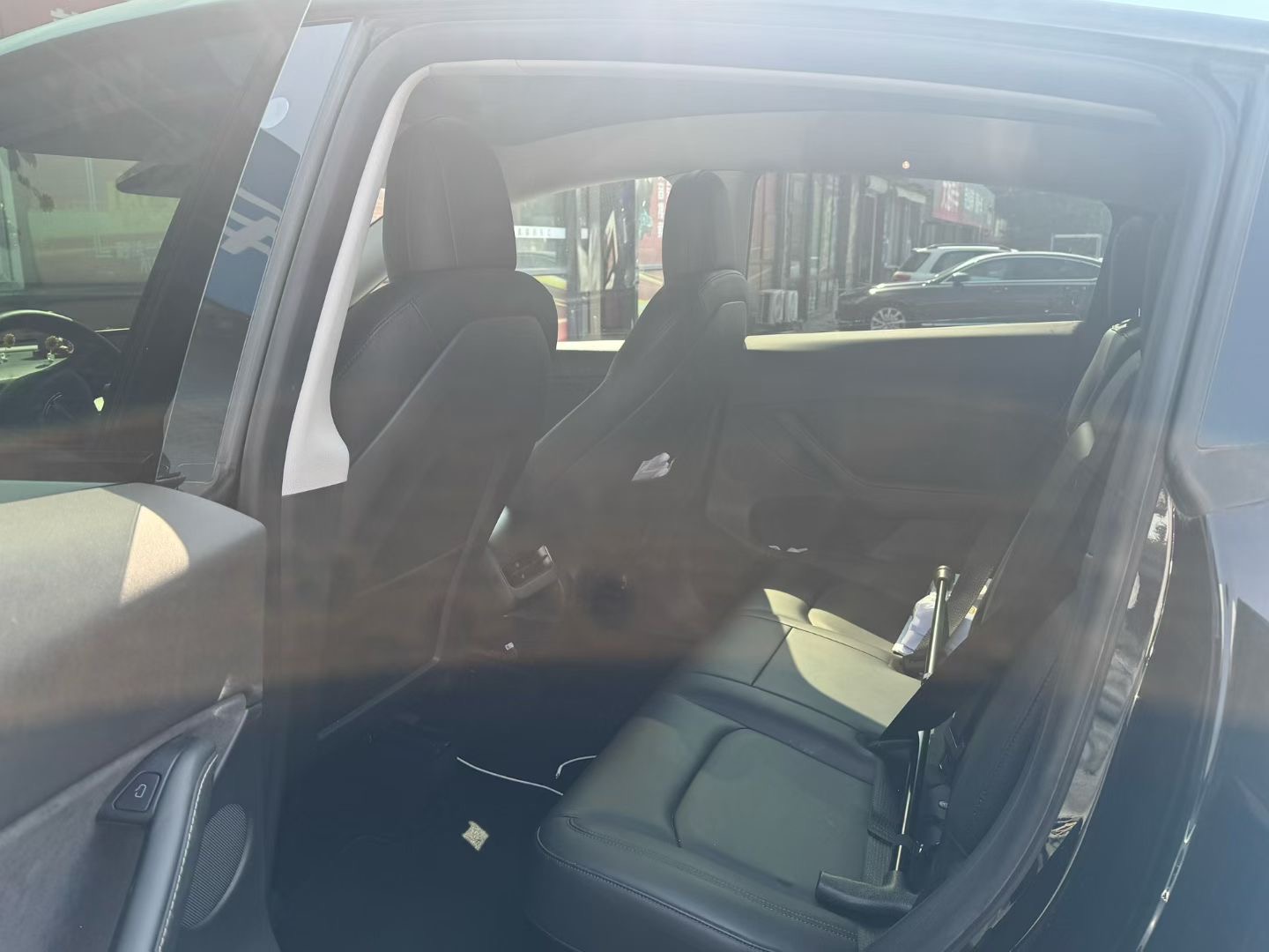 Tesla Model Y 2021 #5 Tesla Model Y 2021 immagine di auto #5