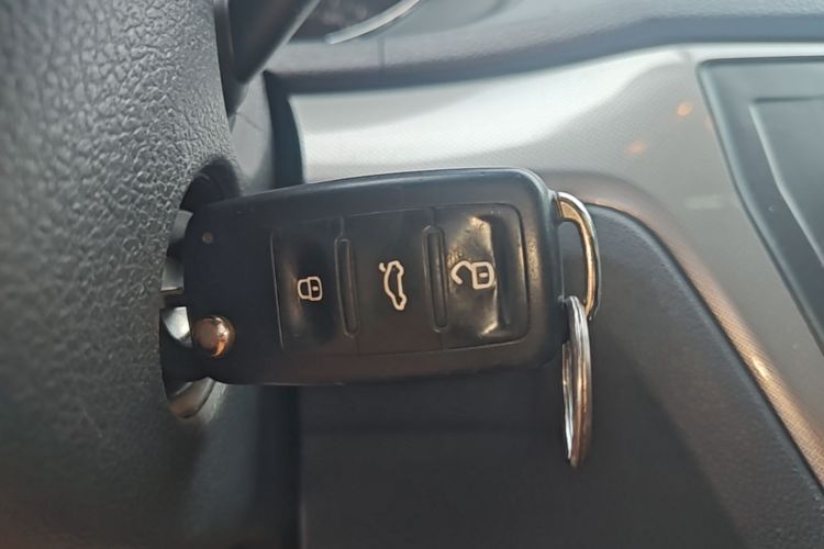 Volkswagen Lavida 2016 car image #9