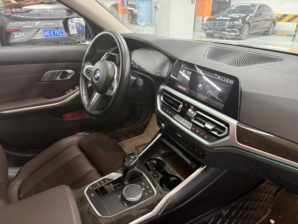 BMW 3 Series 2019 #13 BMW 3 Series 2019 car image #13