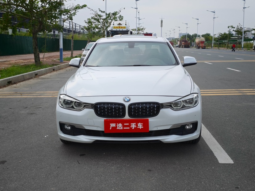 BMW 3 Series 2017 #3 BMW 3 Series 2017 car image #3