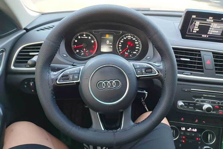 Audi Q3 2017 #11 Audi Q3 2017 car image #11
