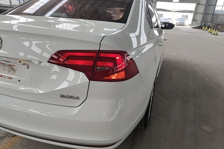 Volkswagen Bora 2018 car image #8