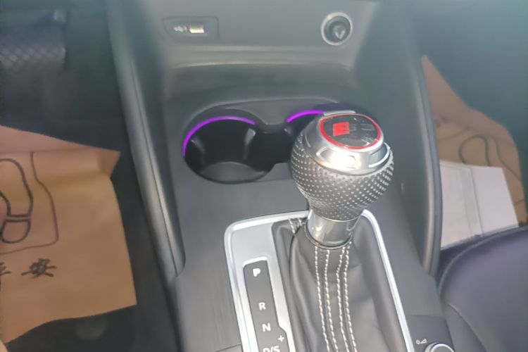 Audi A3 2019 car image #14