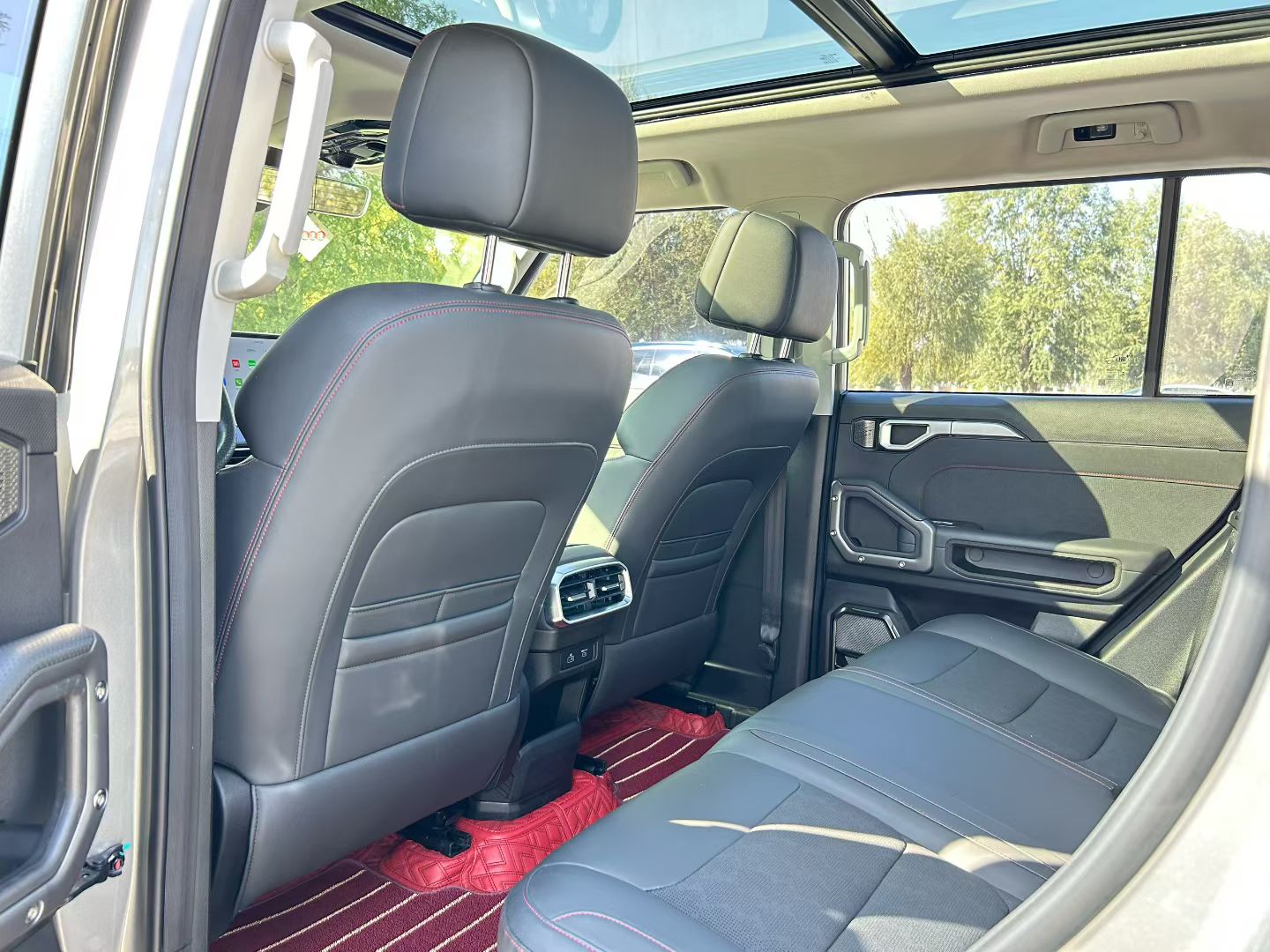 Jetour Traveller 2023 #6 Jetour Traveller 2023 car image #6