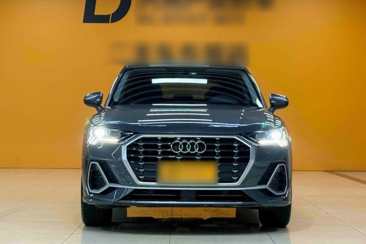Audi Q3 2022 #3 Audi Q3 2022 car image #3