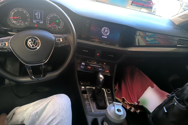 Volkswagen Bora 2021 car image #11