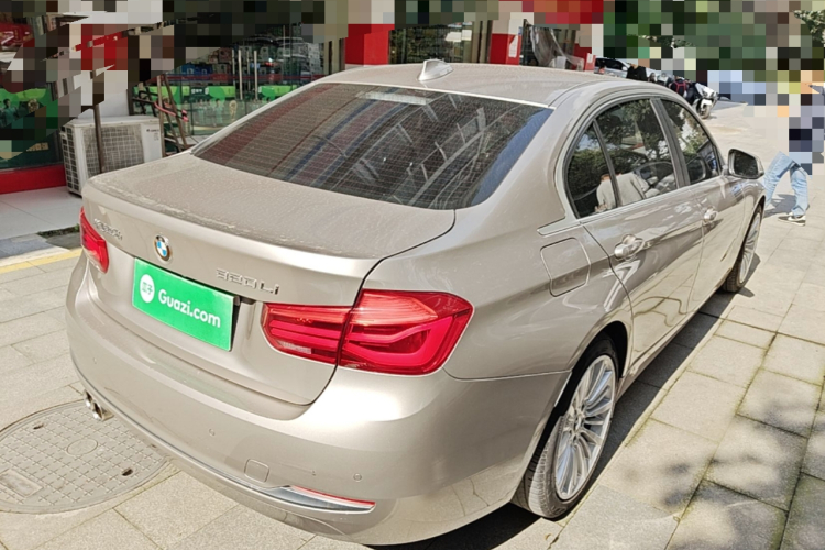BMW 3 Series 2018 car image #7