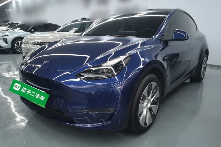 Tesla Model Y 2021 #2 Tesla Model Y 2021 car image #2