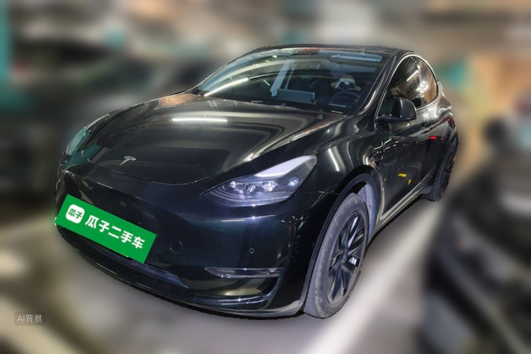 Tesla Model Y 2023 car image #2