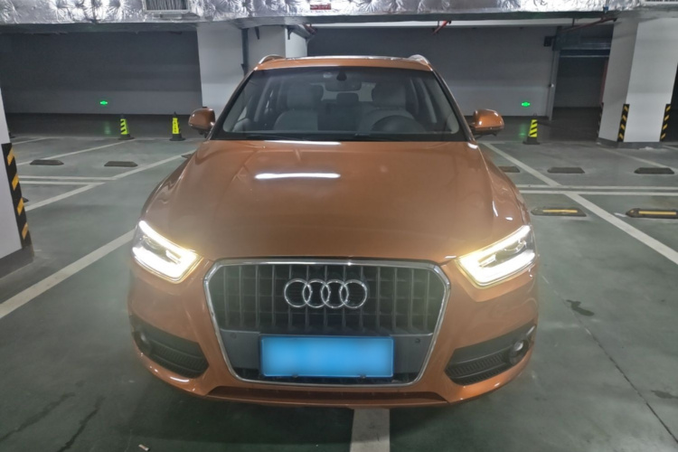 Audi Q3 2016 car image #3