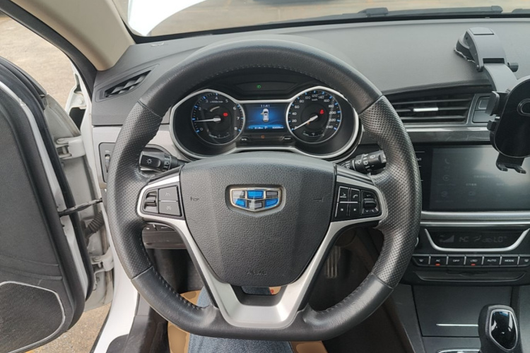 GEELY Emgrand 2016 #15 GEELY Emgrand 2016 car image #15