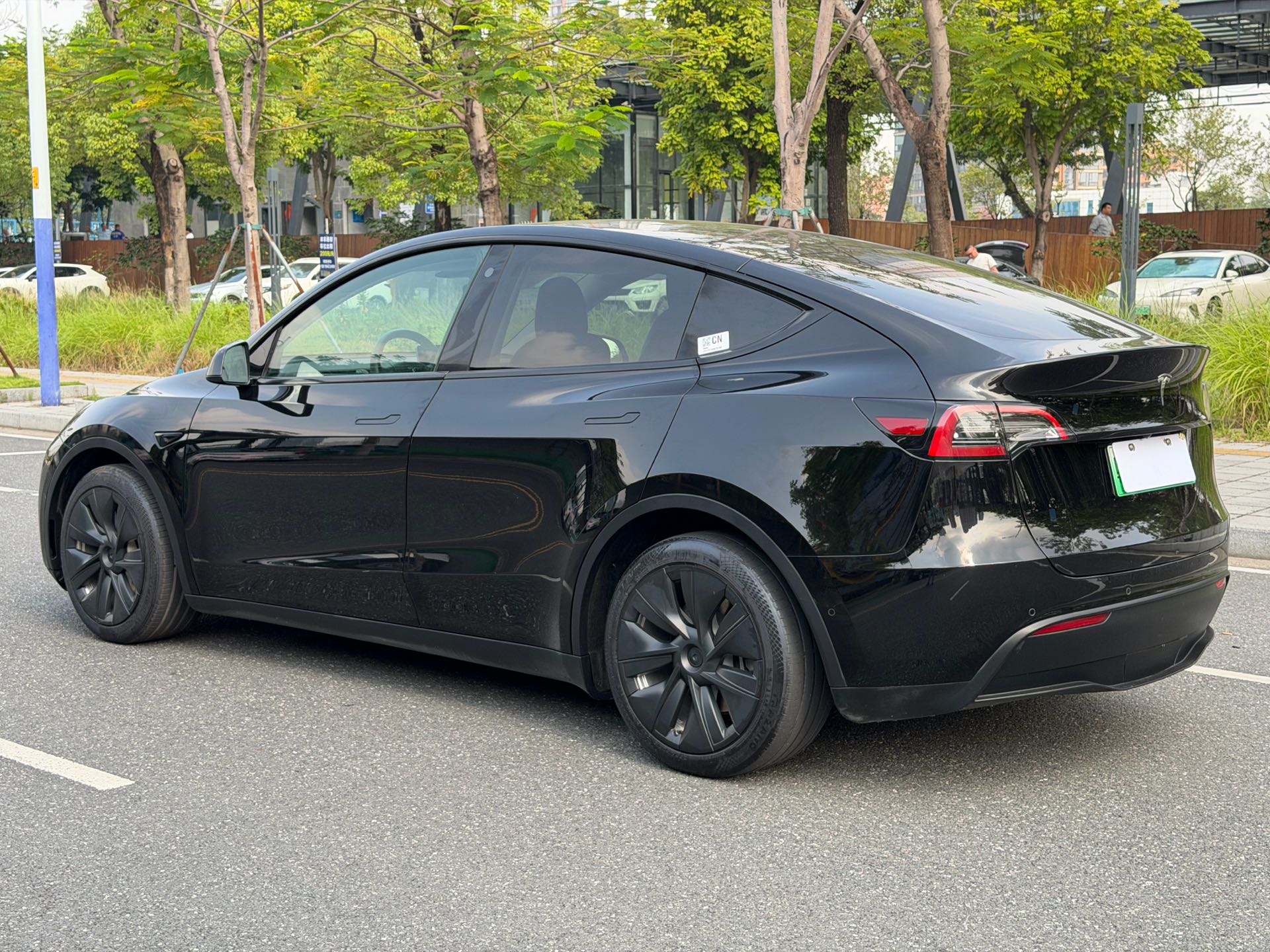 Tesla Model Y 2022 imagen de coche #6