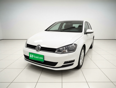 Volkswagen Golf 2015 Volkswagen Golf 2015 immagine di auto
