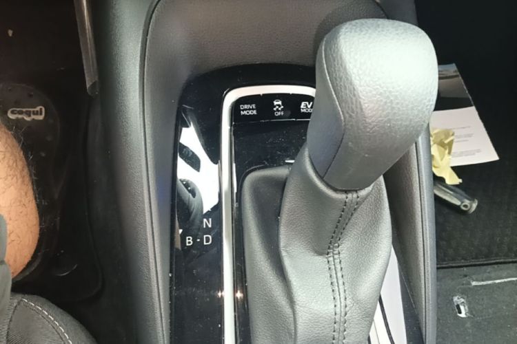 2025 #14 2025 car image #14