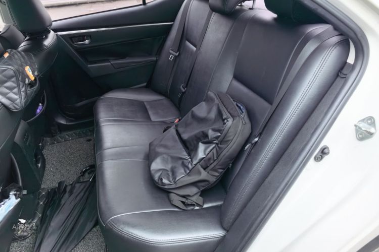 Toyota Corolla 2017 car image #19