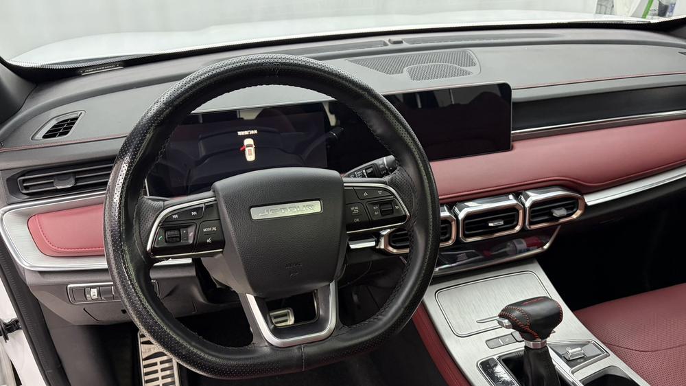 Jetour X70 PLUS 2022 car image #12