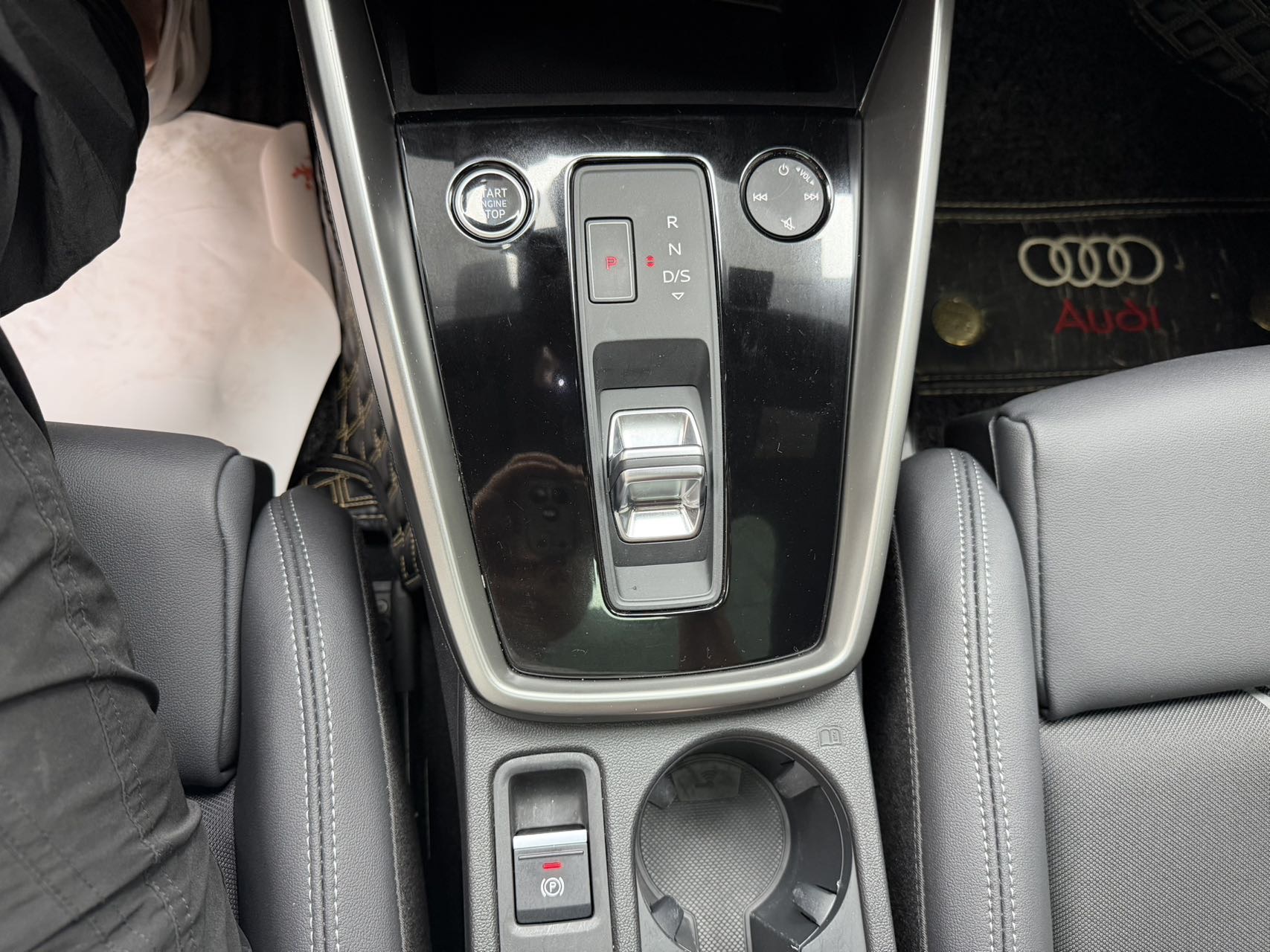 Audi A3 2022 car image #19