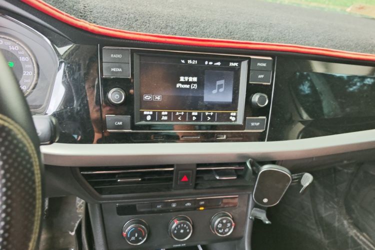 Volkswagen Lavida 2019 car image #13