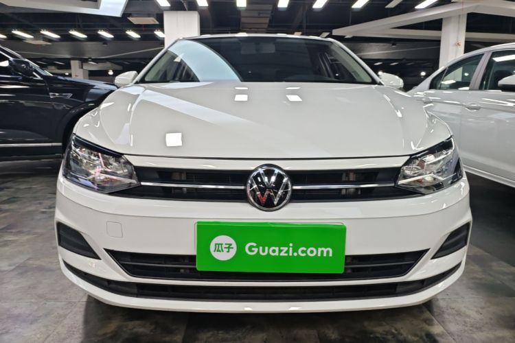 Volkswagen Polo 2022 car image #3