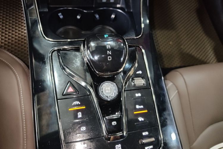 BYD Han 2022 car image #14