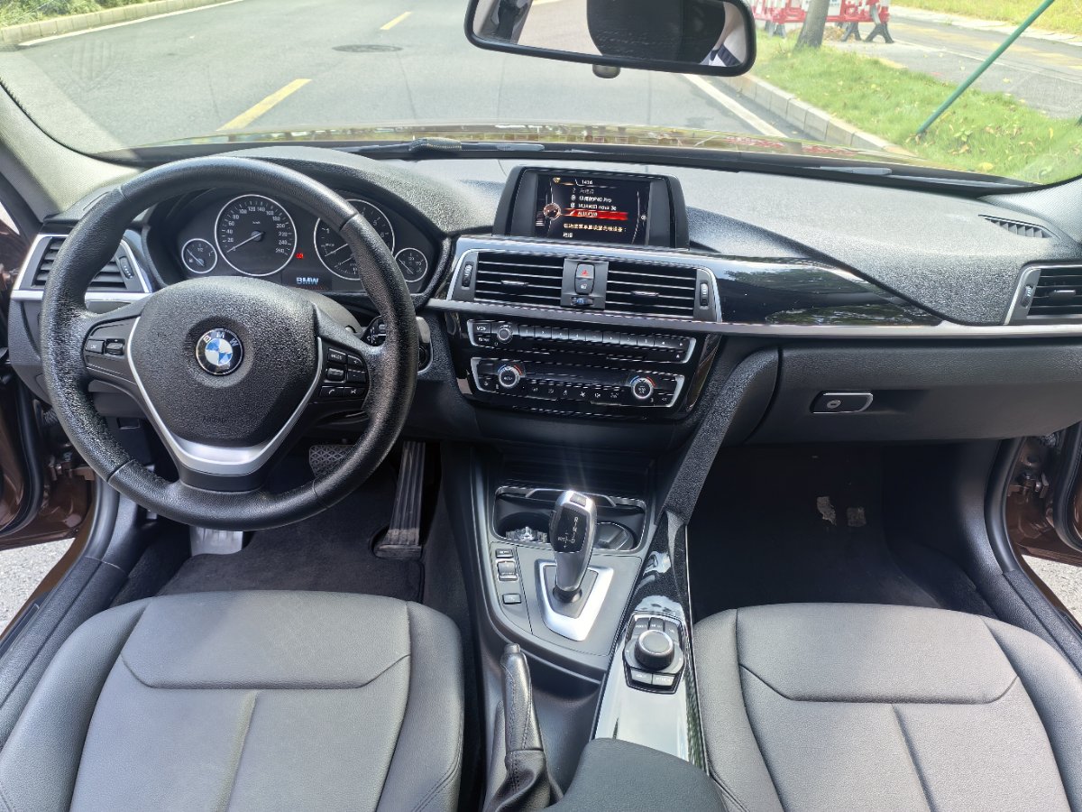 BMW 3 Series 2017 #5 BMW 3 Series 2017 car image #5
