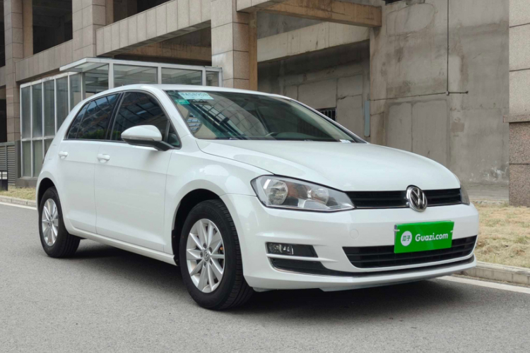 Volkswagen Golf 2016 car image #4