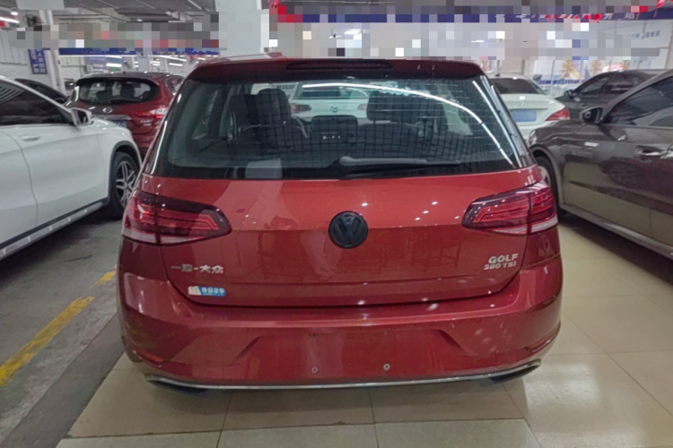 Volkswagen Golf 2020 car image #6