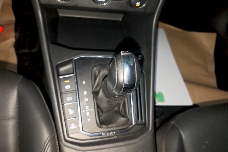 Volkswagen Lavida Pure Electric 2019 #14 Volkswagen Lavida Pure Electric 2019 car image #14