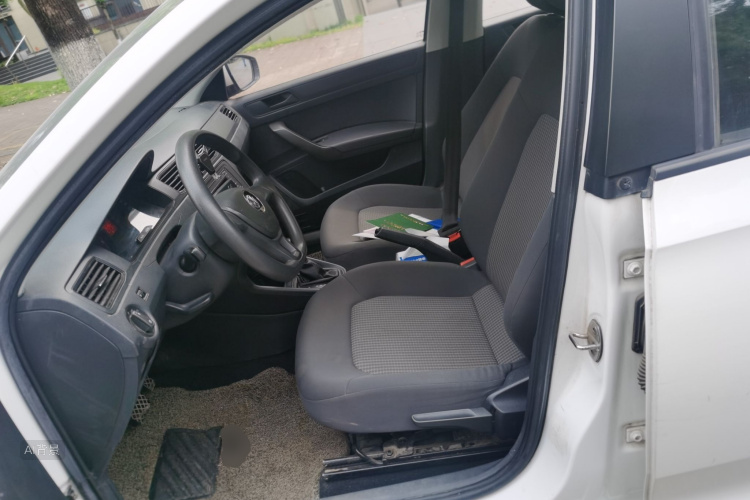 Volkswagen Santana 2019 #17 Volkswagen Santana 2019 car image #17