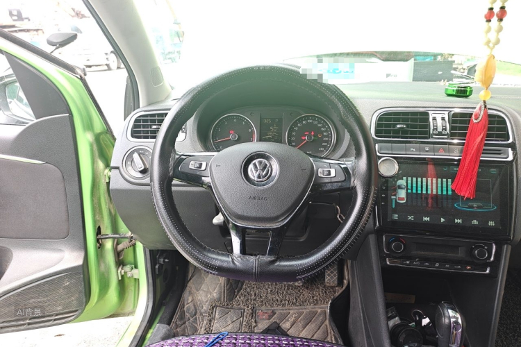 Volkswagen Polo 2015 #12 Volkswagen Polo 2015 car image #12