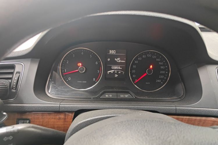Volkswagen Lavida 2015 car image #13