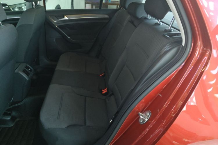 Volkswagen Golf 2015 car image #17