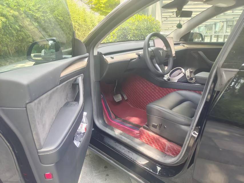 Tesla Model Y 2022 #7 Tesla Model Y 2022 car image #7