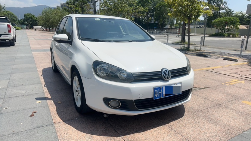 Volkswagen Golf 2013 car image #3