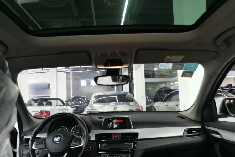 BMW X1 2017 car image #18
