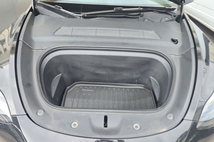 Tesla Model Y 2023 #22 Tesla Model Y 2023 immagine di auto #22